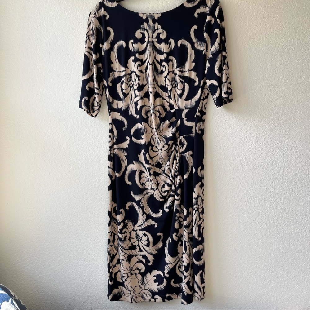 Women’s dress. Fall floral. Size 10